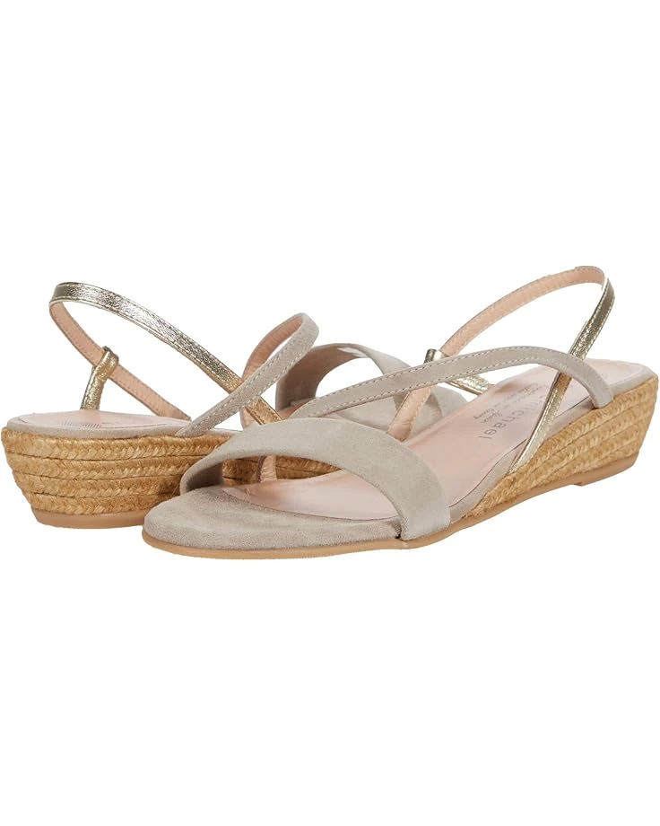 Eric Michael Betsy | Heels 1 Eric Michael Betsy | Heels